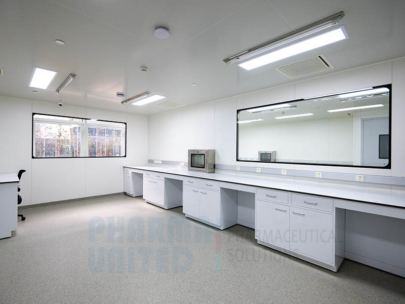 クリーンルームの二重ガラス窓