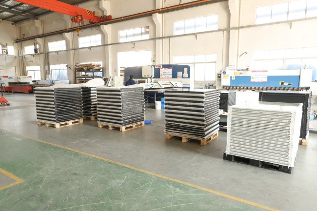 工場ディスプレイ